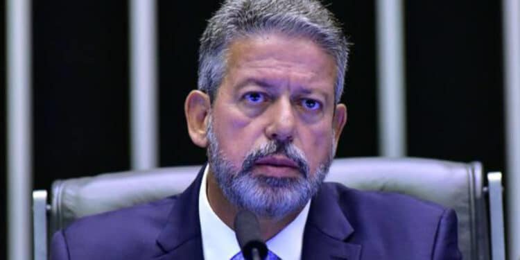 Em parceria com Centrão, PT manobra para quebrar acordo e retirar PL da presidência da CCJ 45 Em parceria com Centrão, PT manobra para quebrar acordo e retirar PL da presidência da CCJ