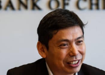 ‘Chips devem fazer da moeda chinesa o dólar do século 21’, afirma executivo de banco asiático