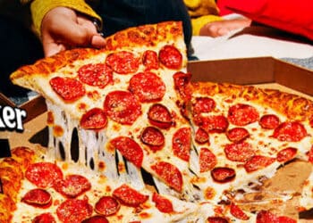 Pizza Hut: Uma Jornada Deliciosa de Tradição e Inovação.