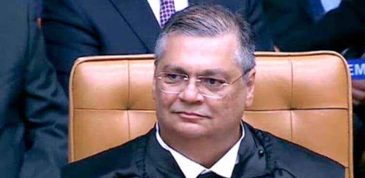Bolsonaro terá que pagar multa por ataque a Lula, durante a campanha