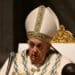 Papa Francisco celebra Vigília Pascal em meio a preocupações com sua saúde 50 Papa Francisco celebra Vigília Pascal em meio a preocupações com sua saúde