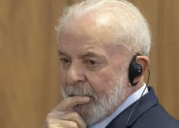 Lula critica proibição de candidatura opositora na Venezuela