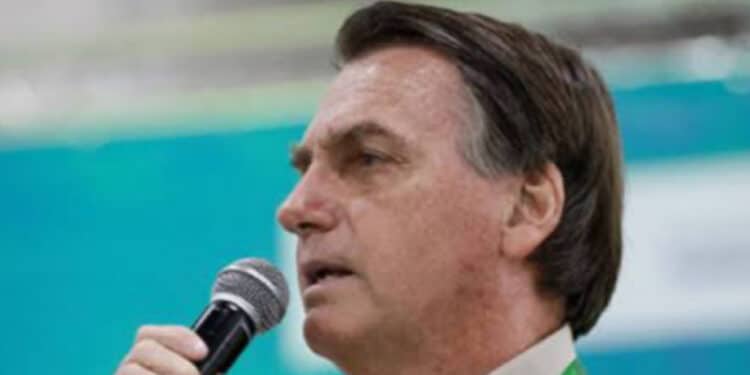 Jair Bolsonaro manda aliados deixarem palanque em evento com Jorginho Mello em Balneário Camboriú