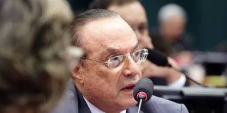 Brasil espera retorno de R$ 82 mi bloqueados de Maluf na Suíça; saiba quanto político já devolveu