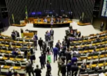 Parte da Câmara quer avançar em propostas que discutem alcance do foro privilegiado