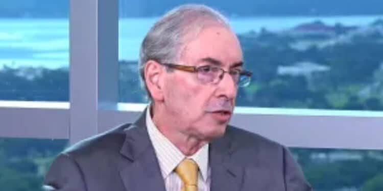 Com certeza absoluta, estarei nas urnas em 2026”, diz Eduardo Cunha. 45 Com certeza absoluta, estarei nas urnas em 2026”, diz Eduardo Cunha.