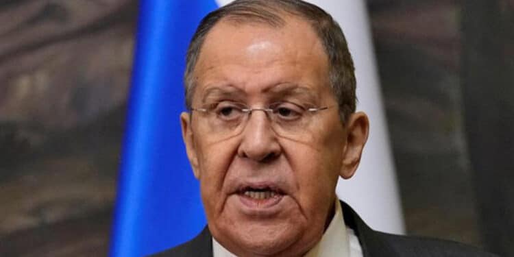 Rússia alerta para confronto direto com Ocidente sobre Ucrânia