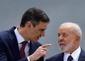 Lula presta solidariedade a Sánchez após ameaça de renúncia do premiê da Espanha