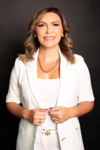 Conheça a História de Letúsia Araújo: Da Determinação à Inovação na Estética 51 86ac77b7 75d1 4e06 a14f e9b8fa9b335d