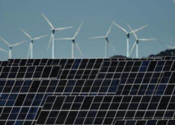 Mais de 30% da energia em 2023 foi de origem renovável, aponta relatório