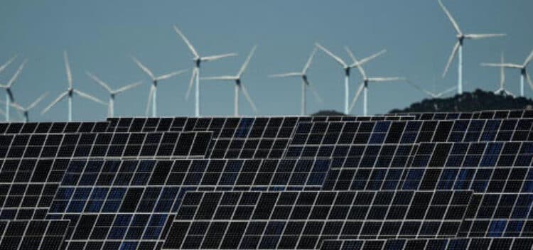 Mais de 30% da energia em 2023 foi de origem renovável, aponta relatório