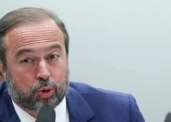 ‘Guiana está chupando de canudinho riqueza do Brasil’, diz Silveira sobre petróleo na margem equatorial