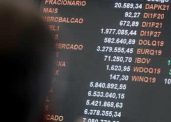 Dólar e Ibovespa hoje: o que esperar dos negócios na B3 nesta terça