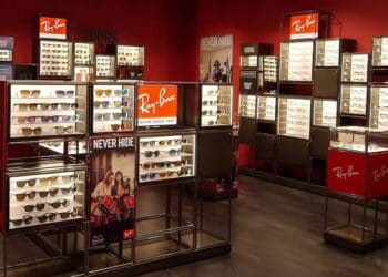A Ray-Ban é uma marca que se tornou sinônimo de estilo, inovação e qualidade.