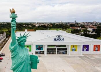 A Havan se destaca por oferecer uma variedade impressionante de produtos, que vão desde eletrodomésticos e eletrônicos até moda, decoração e utilidades domésticas.