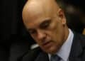 Suspensão de perfis por Moraes vira caixa-preta com sigilo e exclusão de PF e PGR
