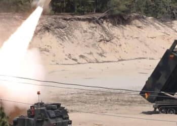 Rússia acusa EUA por ‘ataque bárbaro’; Putin revisa uso de armas nucleares
