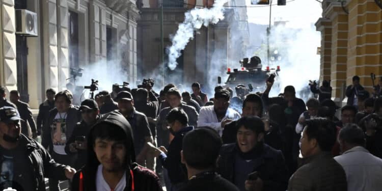 Entenda cenário político na Bolívia que levou a tentativa de golpe militar