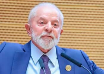 Lula aponta para os ‘cretinos’ da mídia conservadora