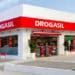A Drogasil, uma das maiores redes de farmácias do Brasil, tem desempenhado um papel fundamental no setor farmacêutico.