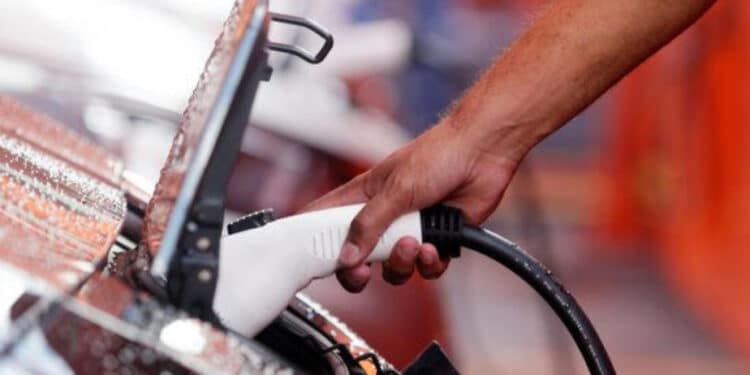 Carros elétricos têm sido desastrosos para as locadoras e podem ficar mais difíceis de alugar 45 Carros elétricos têm sido desastrosos para as locadoras e podem ficar mais difíceis de alugar