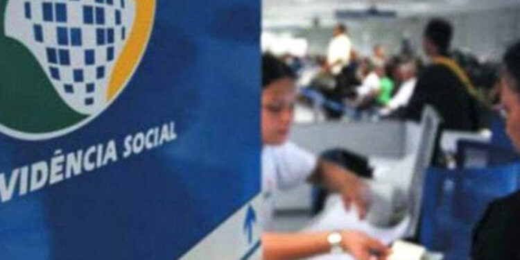 Previsão de gastos com BPC e Previdência salta R$ 11,3 bilhões e motiva bloqueio no Orçamento 45 Previsão de gastos com BPC e Previdência salta R$ 11,3 bilhões e motiva bloqueio no Orçamento