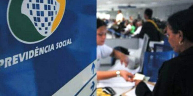 Previsão de gastos com BPC e Previdência salta R$ 11,3 bilhões e motiva bloqueio no Orçamento 45 Previsão de gastos com BPC e Previdência salta R$ 11,3 bilhões e motiva bloqueio no Orçamento