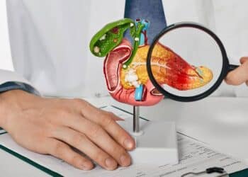 A Epidemia Silenciosa: Como os Alimentos Industrializados Estão Adoecendo a Sociedade
