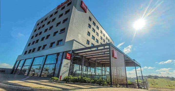 Novo Hotel Ibis Inaugurado em Lavras e Tubarão. 45 Novo Hotel Ibis Inaugurado em Lavras e Tubarão.