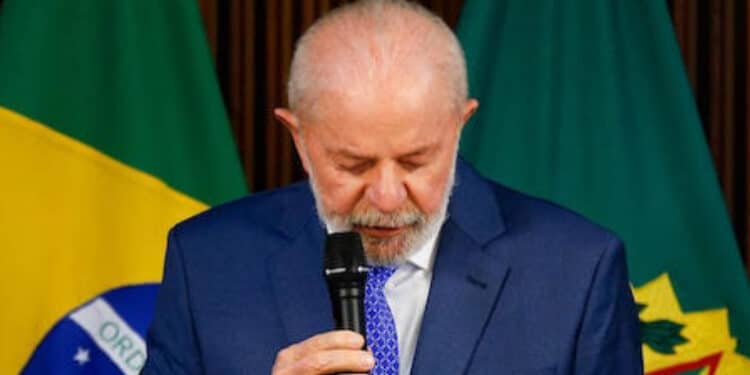 Lula ignora provas da PF e diz que foi ‘criado imaginário’ de que todo mundo era ladrão na Petrobras
