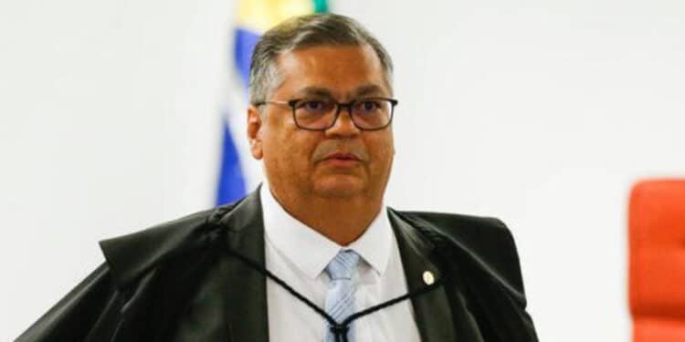 Câmara, Senado e 11 partidos entram com recurso para suspender decisão de Dino sobre emendas