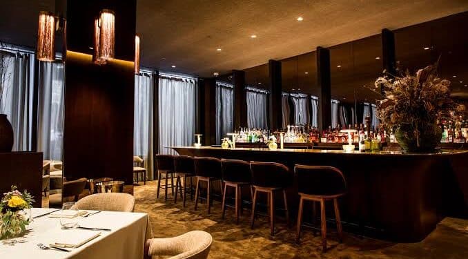 Em outubro de 2024, Nova York se prepara para receber o mais novo ícone da gastronomia, o Baretto, um sofisticado bar e lounge do renomado Grupo Fasano. 45 Em outubro de 2024, Nova York se prepara para receber o mais novo ícone da gastronomia, o Baretto, um sofisticado bar e lounge do renomado Grupo Fasano.