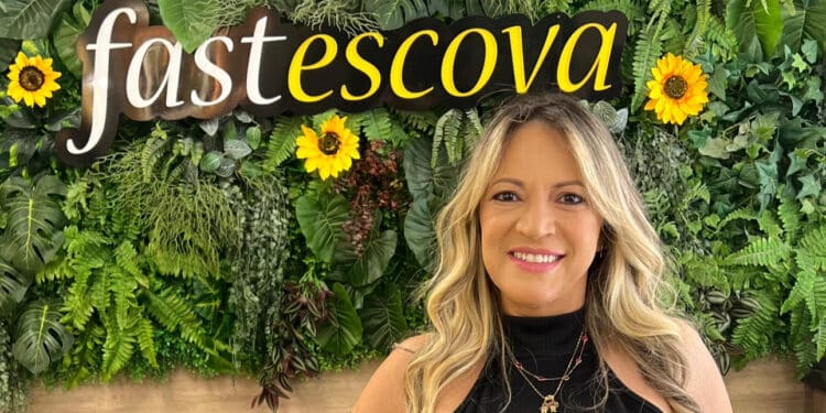 A REDE FAST ESCOVA INAUGURA NOVA UNIDADE NO CENTRO COMERCIAL ALPHAVILLE
