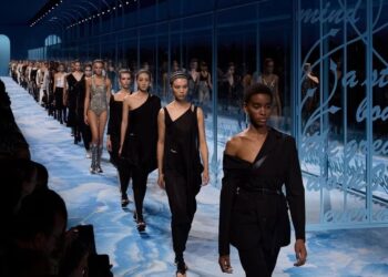 A Elegância Atemporal de Dior Resplandece na Paris Fashion Week