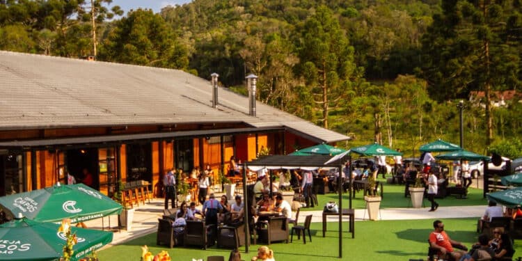 Descubra o Alto da Brasa: Uma Sinfonia de Sabores na Montanha Mágica de Campos do Jordão. 45 Descubra o Alto da Brasa: Uma Sinfonia de Sabores na Montanha Mágica de Campos do Jordão.
