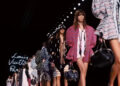 No dia 1º de outubro de 2024, a Louis Vuitton encerrou a Paris Fashion Week com um desfile deslumbrante