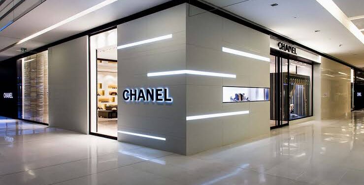 Seja para encontrar a última tendência ou para redescobrir o clássico, a Chanel no JK Iguatemi é o destino definitivo para os amantes da moda em São Paulo