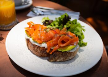 O Jardim Café e Brunch: Um Refúgio de Elegância e Sabor no Campo Belo