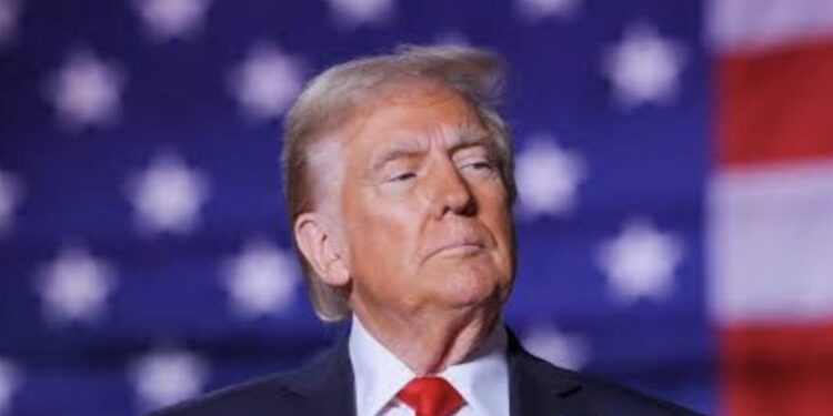 Trump sinaliza apoio à ideia de tirar flúor da água, se eleito presidente dos EUA