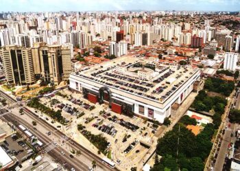Shopping Ibirapuera: Ícone de São Paulo Completa Mais de 45 Anos de História