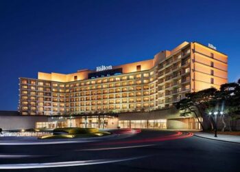 Hilton Hotel: Um Refúgio de Sofisticação e Conforto no Coração da Cidade