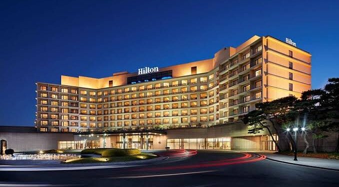 Hilton Hotel: Um Refúgio de Sofisticação e Conforto no Coração da Cidade 45 Hilton Hotel: Um Refúgio de Sofisticação e Conforto no Coração da Cidade