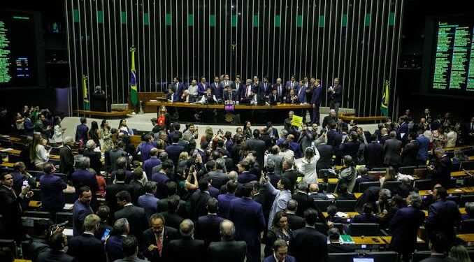 Câmara dos Deputados aprova primeiro projeto do pacote de corte de gastos 45 Câmara dos Deputados aprova primeiro projeto do pacote de corte de gastos