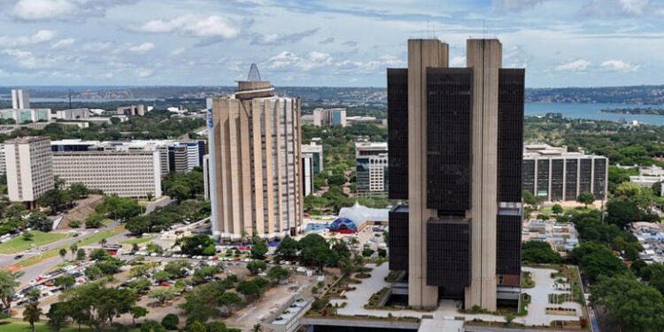 Brasil encerra 2024 com déficit em conta corrente de US$ 55,966 bilhões 45 Brasil encerra 2024 com déficit em conta corrente de US$ 55,966 bilhões