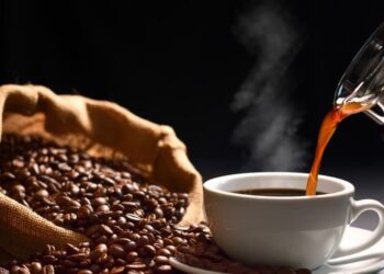 Anvisa interdita sete marcas de café por contaminação: risco à saúde dos consumidores