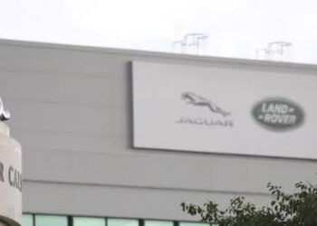 Jaguar Land Rover suspende exportações para os EUA após tarifas impostas por Trump