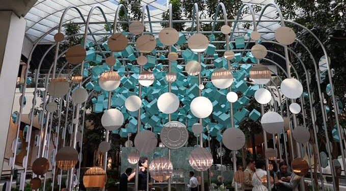 O Encanto Azul-Turquesa que Parou São Paulo: A Experiência Tiffany & Co. no Iguatemi