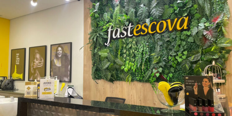 No Dia dos Namorados, surpreenda com beleza, cuidado e praticidade — a Fast Escova do Shopping Jardim Sul é o presente ideal para quem quer acertar de verdade 45 IMG 5460