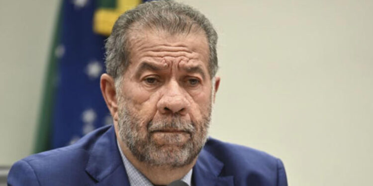 CPMI do INSS ouve ex-ministro Carlos Lupi nesta segunda-feira 45 CPMI do INSS ouve ex-ministro Carlos Lupi nesta segunda-feira