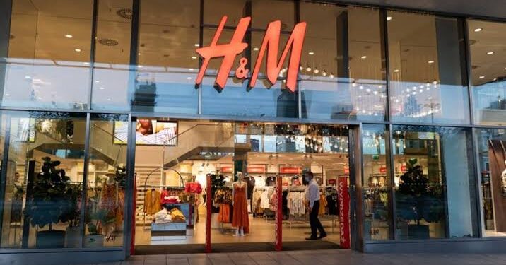 H&M estreia no Brasil com loja em São Paulo e aposta em preços acessíveis 45 H&M estreia no Brasil com loja em São Paulo e aposta em preços acessíveis